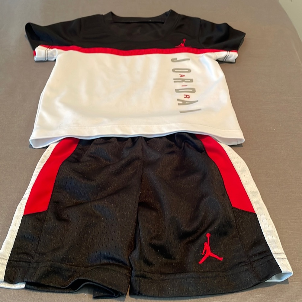 Air Jordan 2 Toddler short set